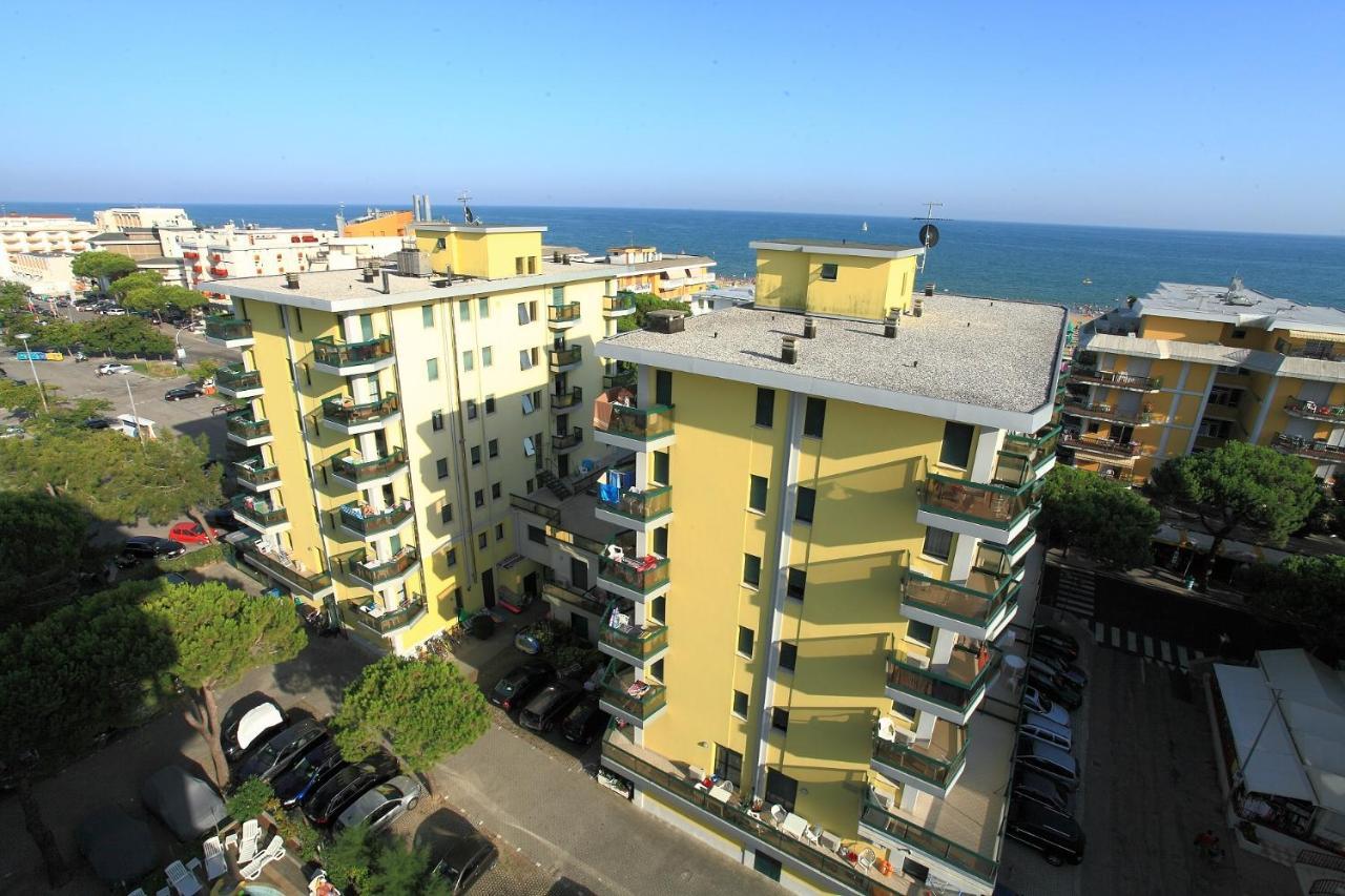 Appartement Costa Del Sol à Jesolo Extérieur photo